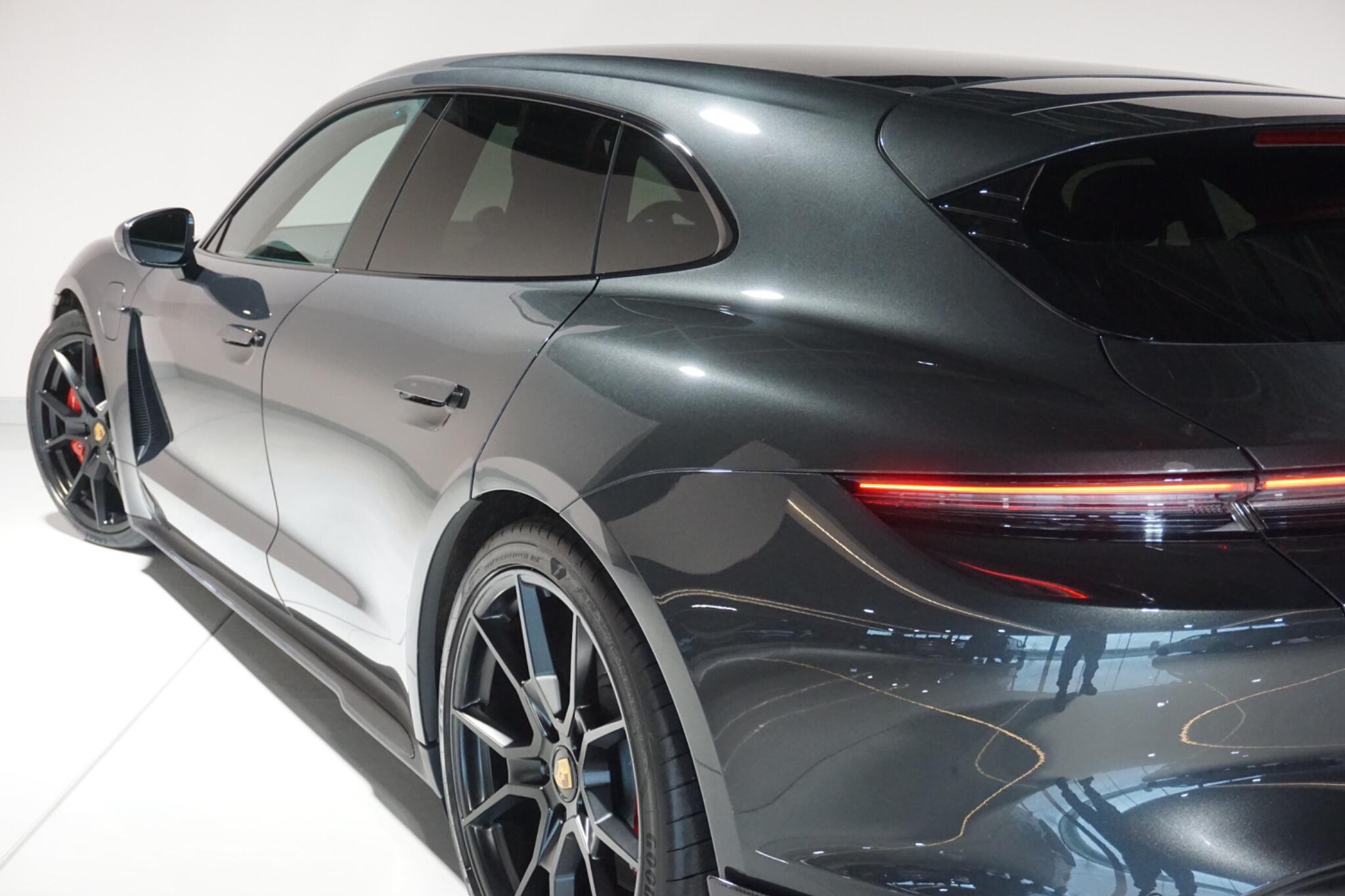 Porsche Taycan Performance Plus 93.4kWh GTS Sport Turismo 5dr Electric Auto 4WD (11kW Charger) (598 ps)